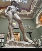 ダビデ像(石膏複製)